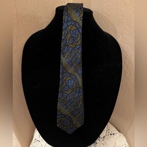 Men’s Blue and Green Paisley Tie